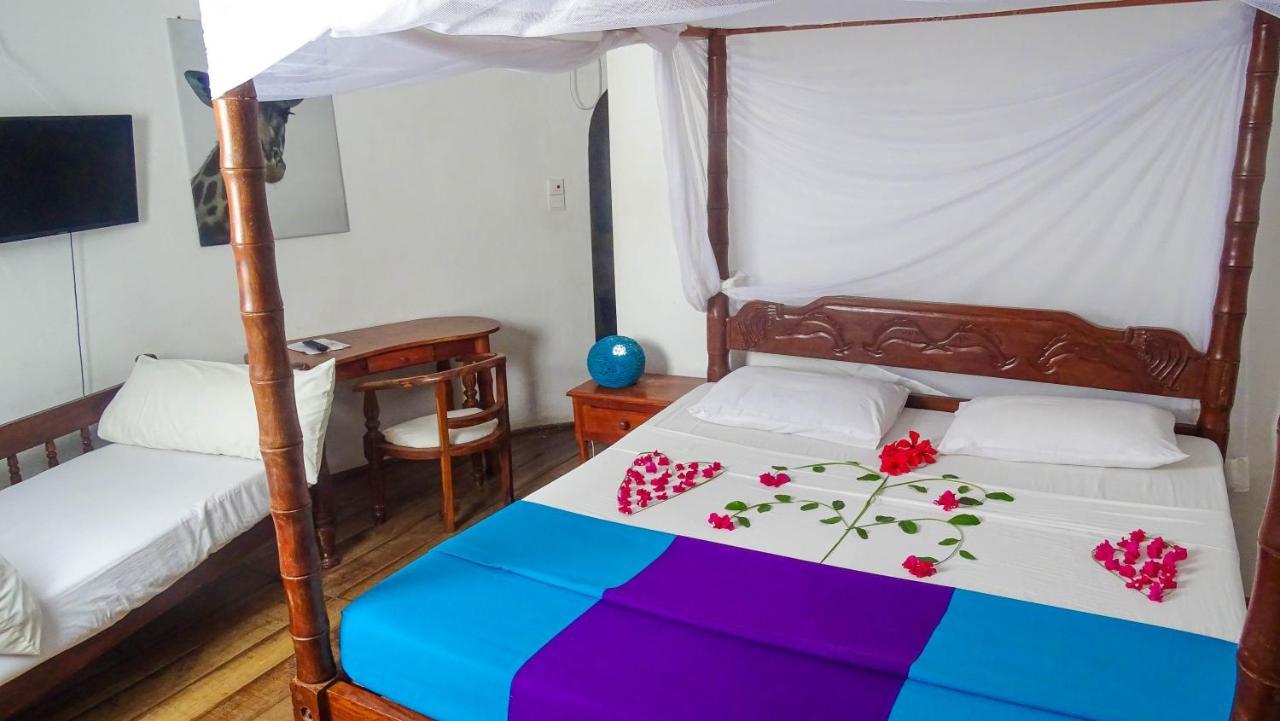 Lily Palm Resort Ватаму Екстериор снимка