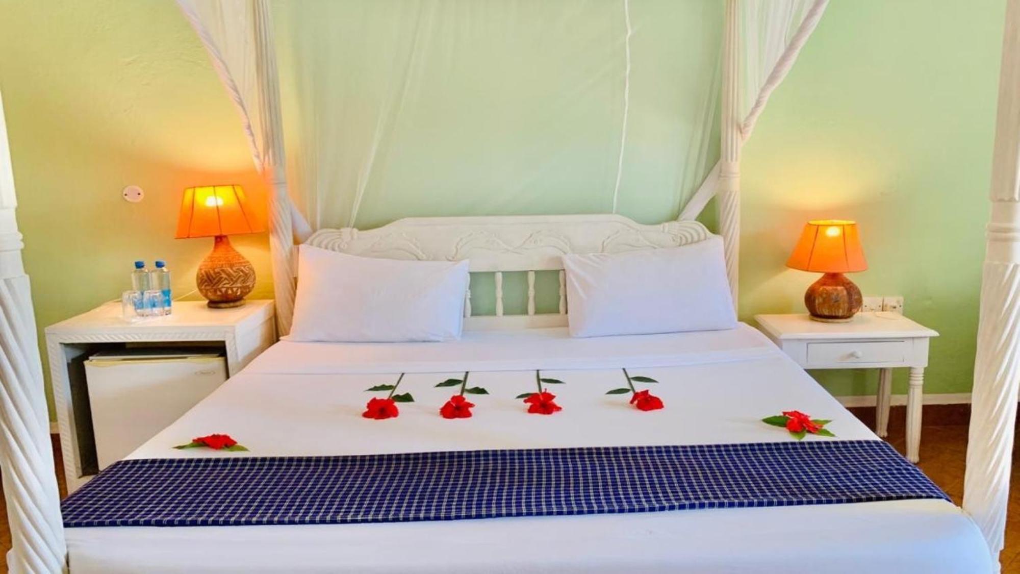 Lily Palm Resort Ватаму Екстериор снимка