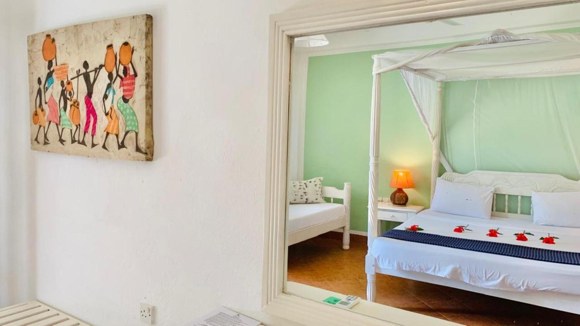 Lily Palm Resort Ватаму Екстериор снимка