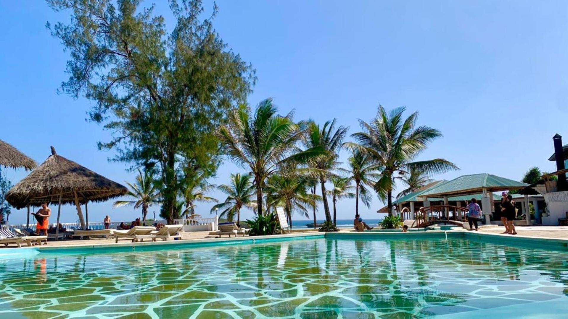 Lily Palm Resort Ватаму Екстериор снимка