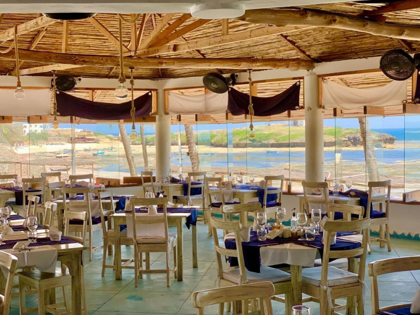 Lily Palm Resort Ватаму Екстериор снимка
