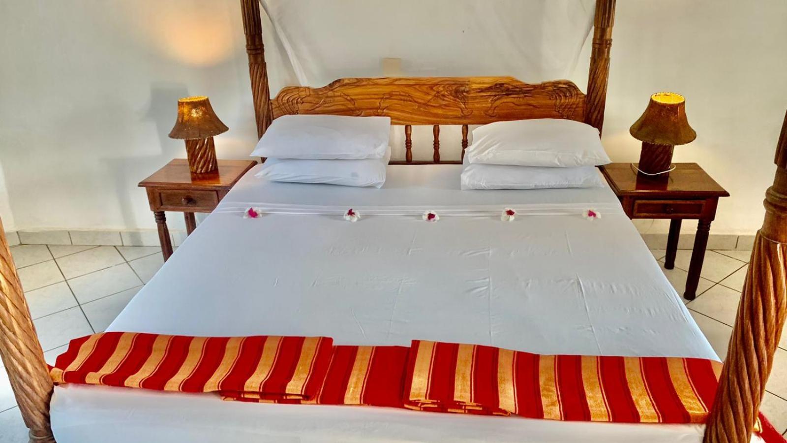 Lily Palm Resort Ватаму Екстериор снимка